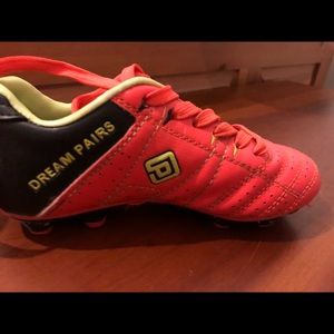 Boy’s outdoor soccer shoes